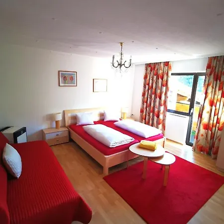 Guest house Bergbock - Pool & Sauna Virgen